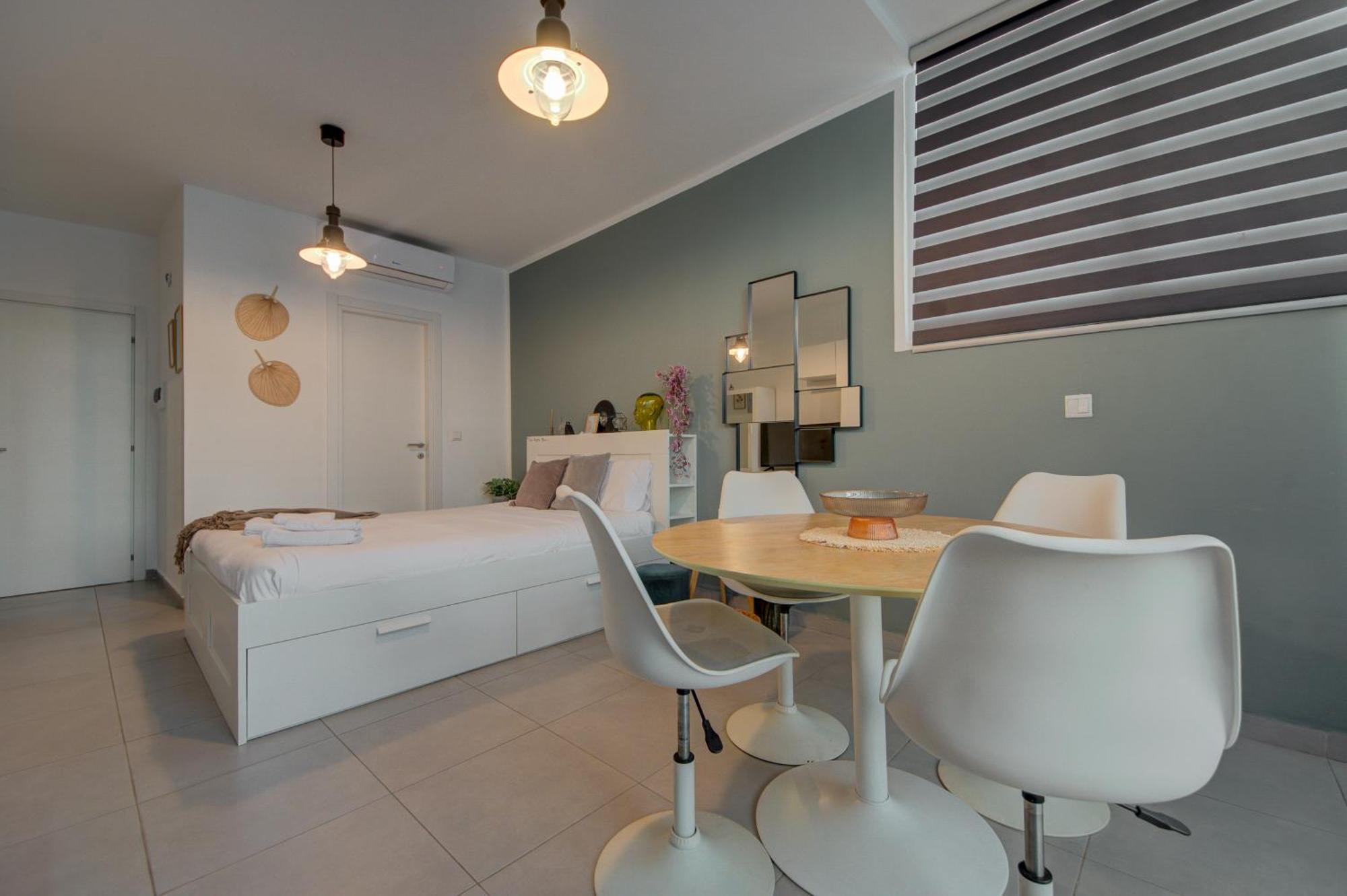 Cosy Penthouse In Hamrun - Walking Distance To Valletta Exterior photo